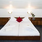Rossmann Hotel 3*